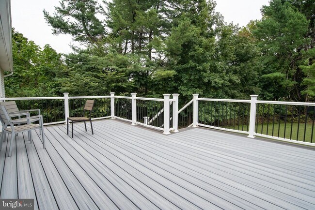 Building Photo - 10038 Chatelaine Cir