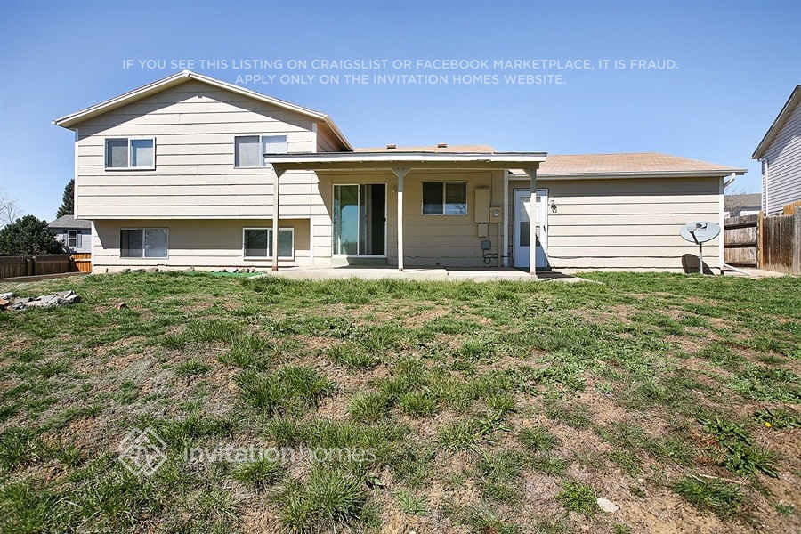Building Photo - 10932 Birch Dr