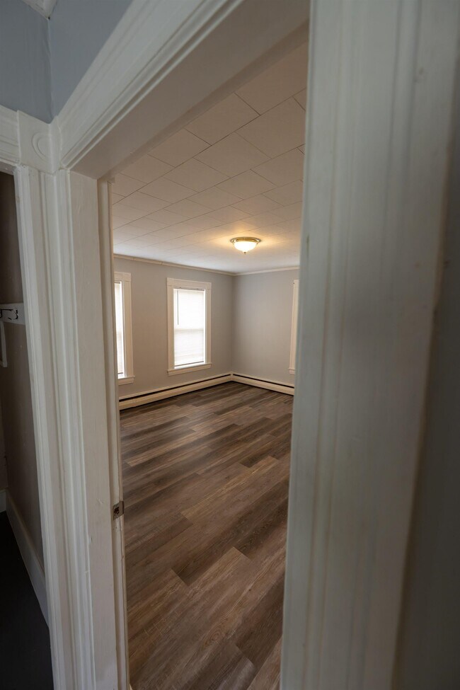 Building Photo - 125 Tarrytown Rd
