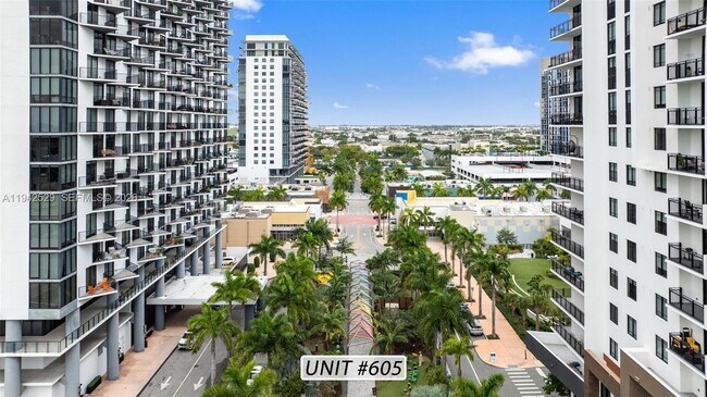 Building Photo - 5252 NW 85th Ave