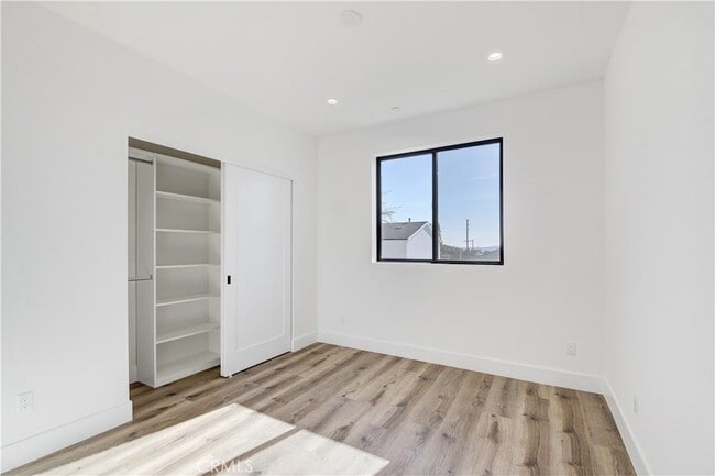 Building Photo - 13461 Bradley Ave