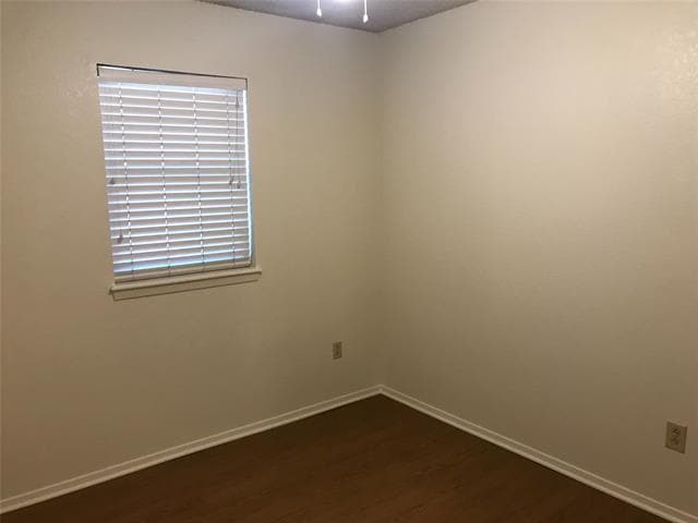 Building Photo - 28 Teakwood Ln