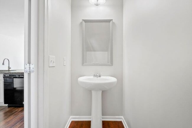 Building Photo - 3316 Pennington Dr