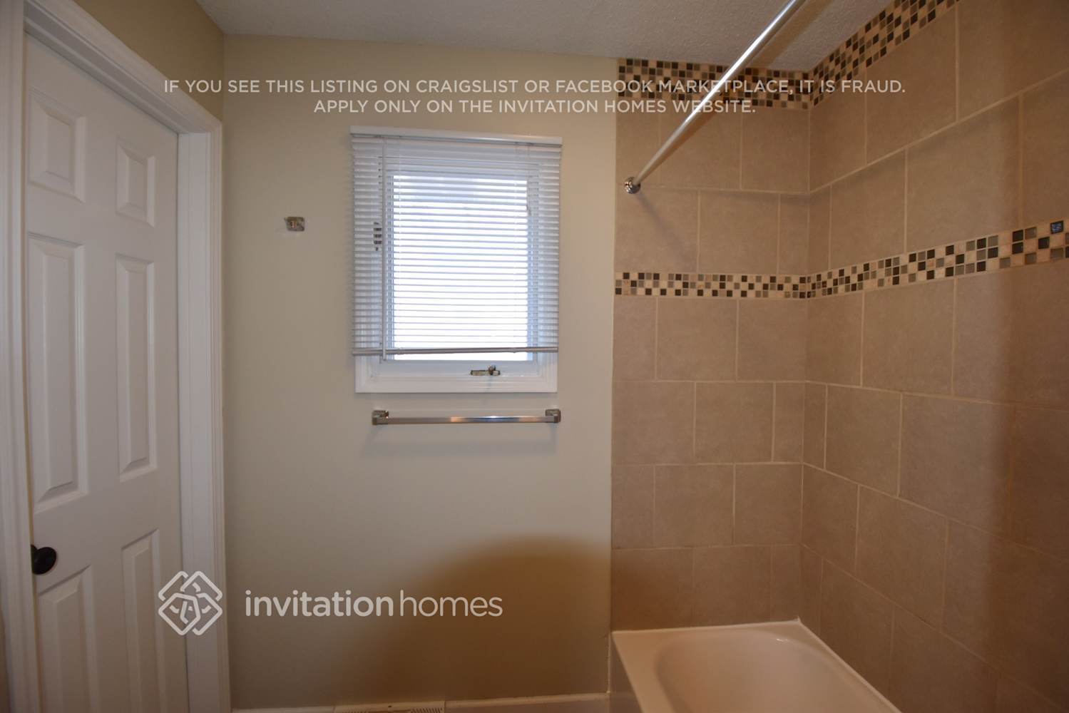 Building Photo - 801 Mccallum Dr