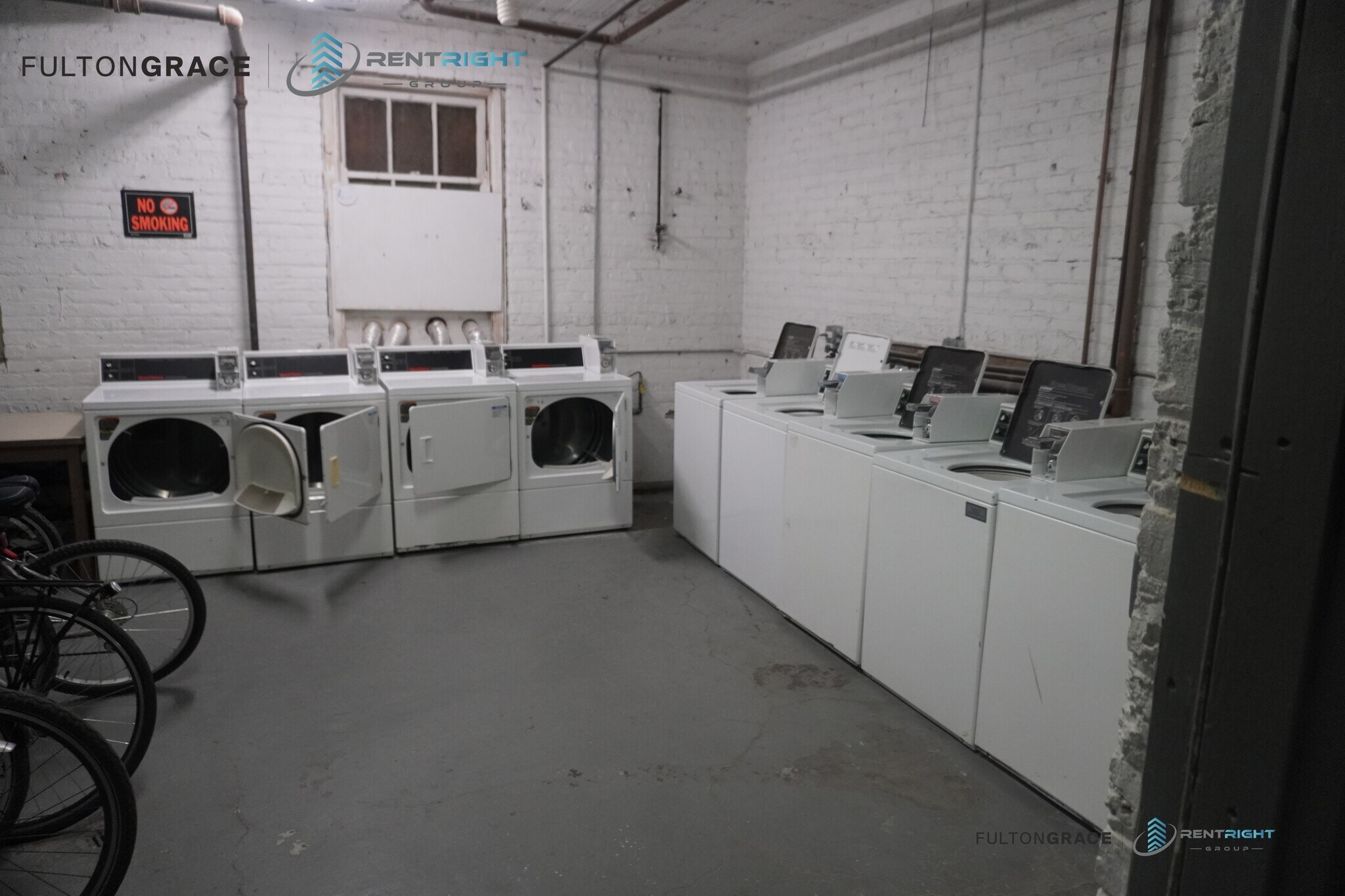 Building Photo - 1712 W Albion Ave