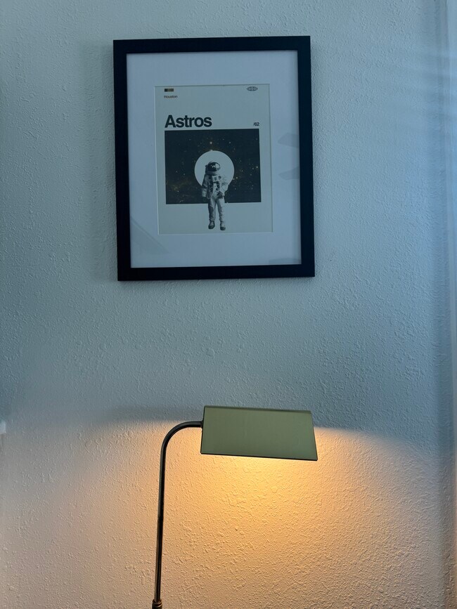 Building Photo - 5006 Hardy St