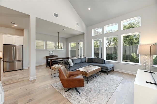 Building Photo - 5820 Harper Park Dr