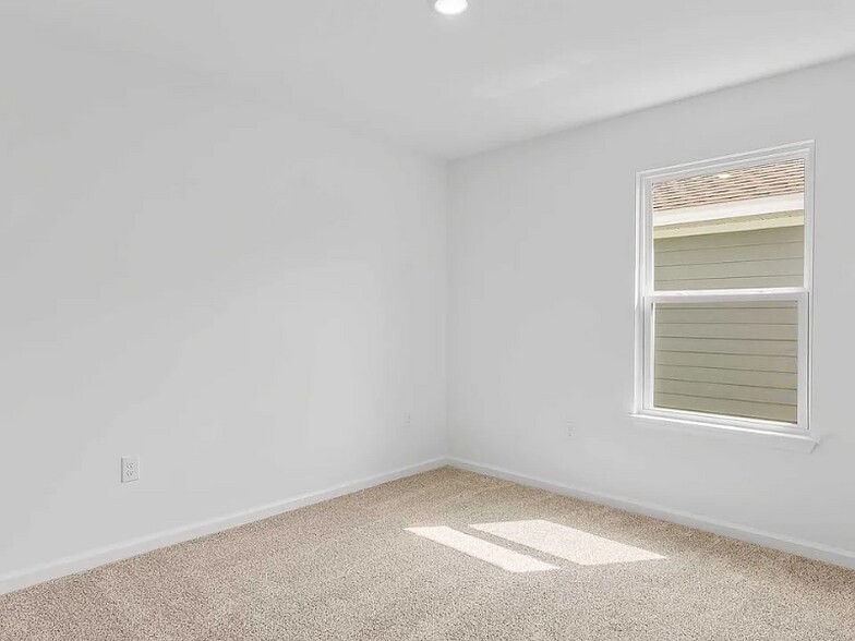 Building Photo - 157 Gray Owl Dr