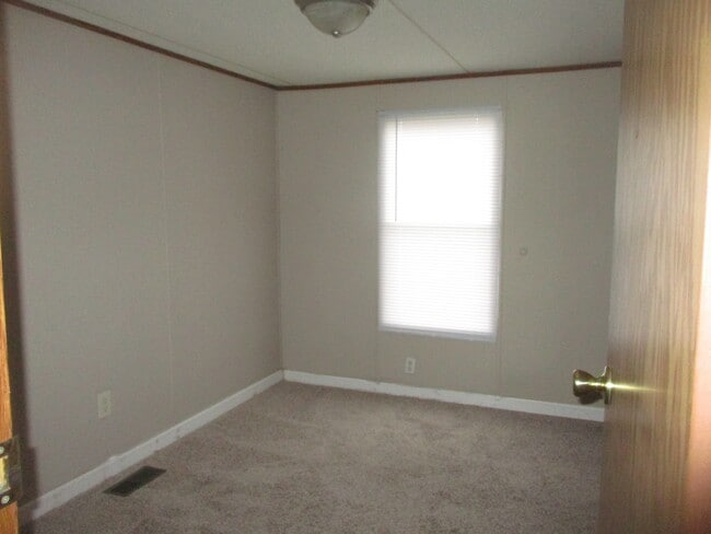 Building Photo - 146 Zackary St