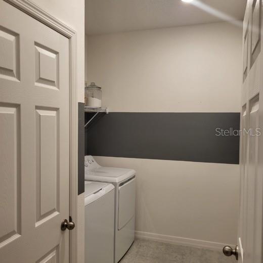Building Photo - 5749 Skytop Dr