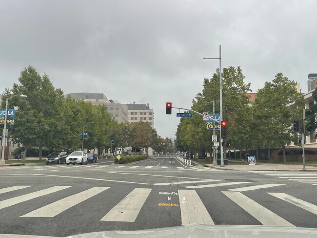 Building Photo - 2935 Westwood Blvd