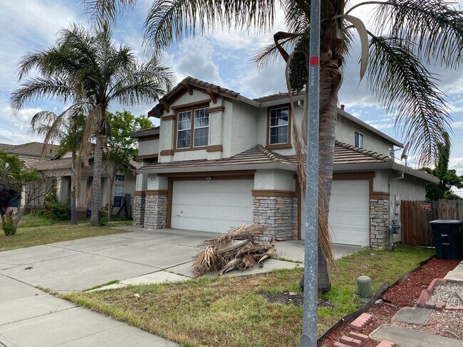 Building Photo - 8574 Tambor Way