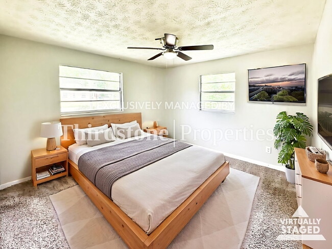 Building Photo - 4516 Key Woodley Dr S