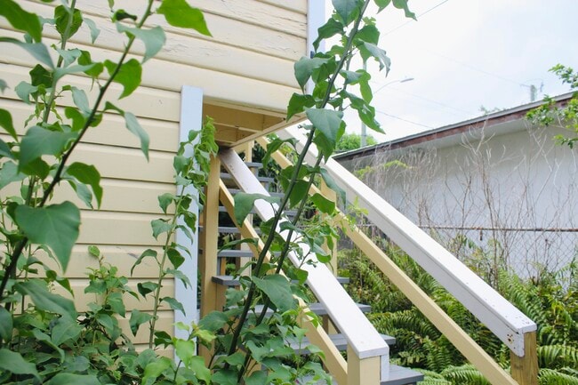 Primary Photo - 1211 Florida Ave