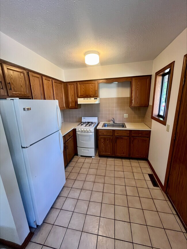 Building Photo - 1400 Kentucky Ave