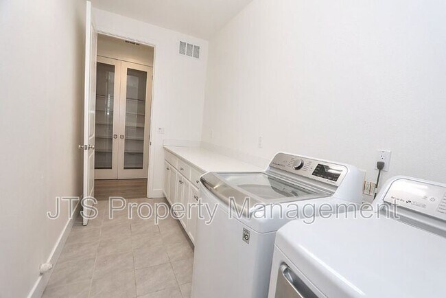 Building Photo - 4988 Amina Fair Way