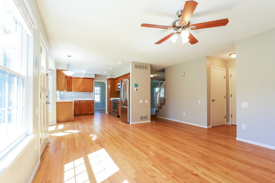 Building Photo - 7442 Berkeley Ct