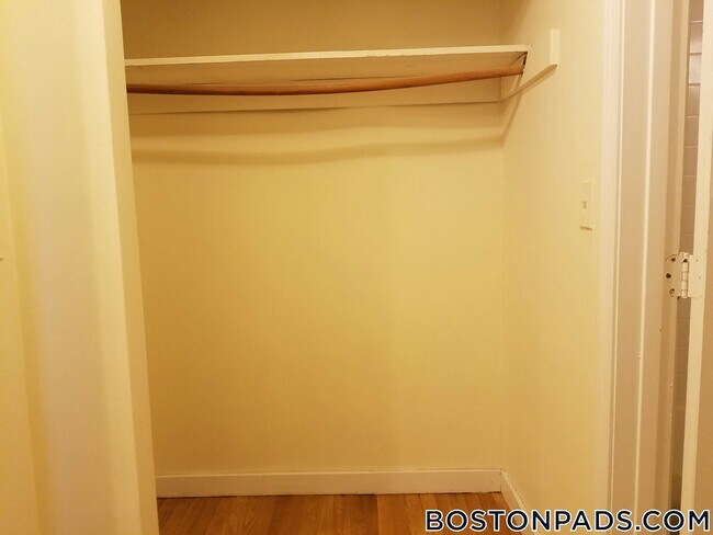 Building Photo - 1799 Centre St