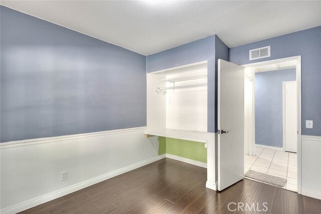 Building Photo - 23862 Country View Dr