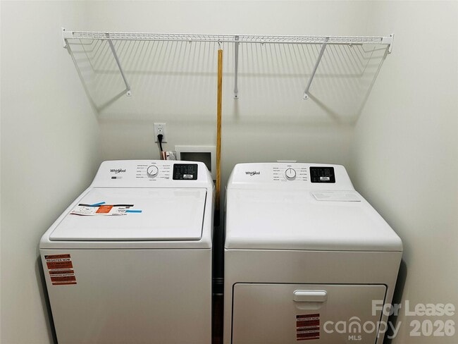 Building Photo - 525 N Linwood Ave