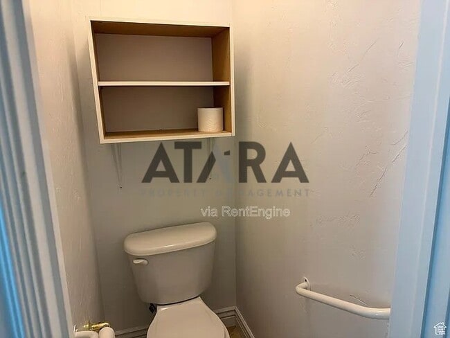 Building Photo - 941 Fremont Rd