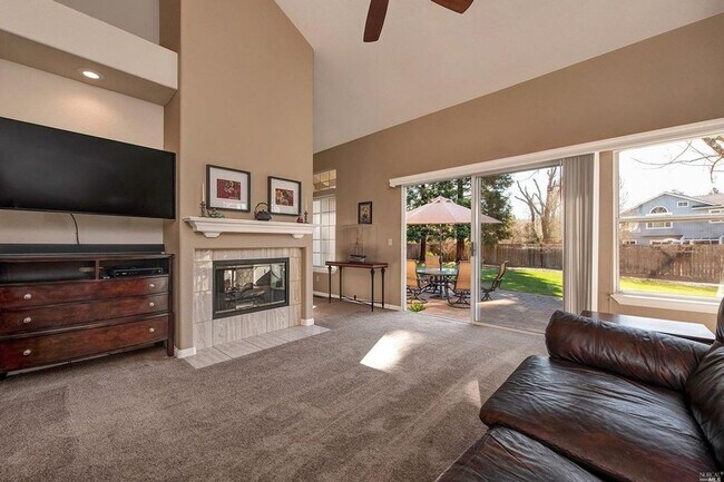 Building Photo - 308 Wood Rose Ct