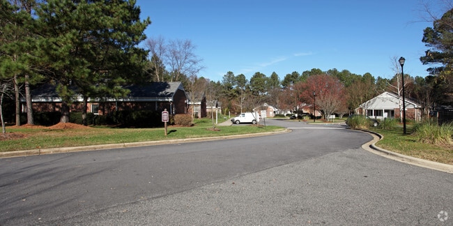 Primary Photo - Roanoke Commons