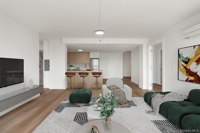 Building Photo - 10 Lyon Pl