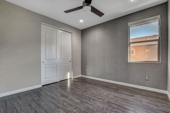 Building Photo - 6005 Andezano Dr