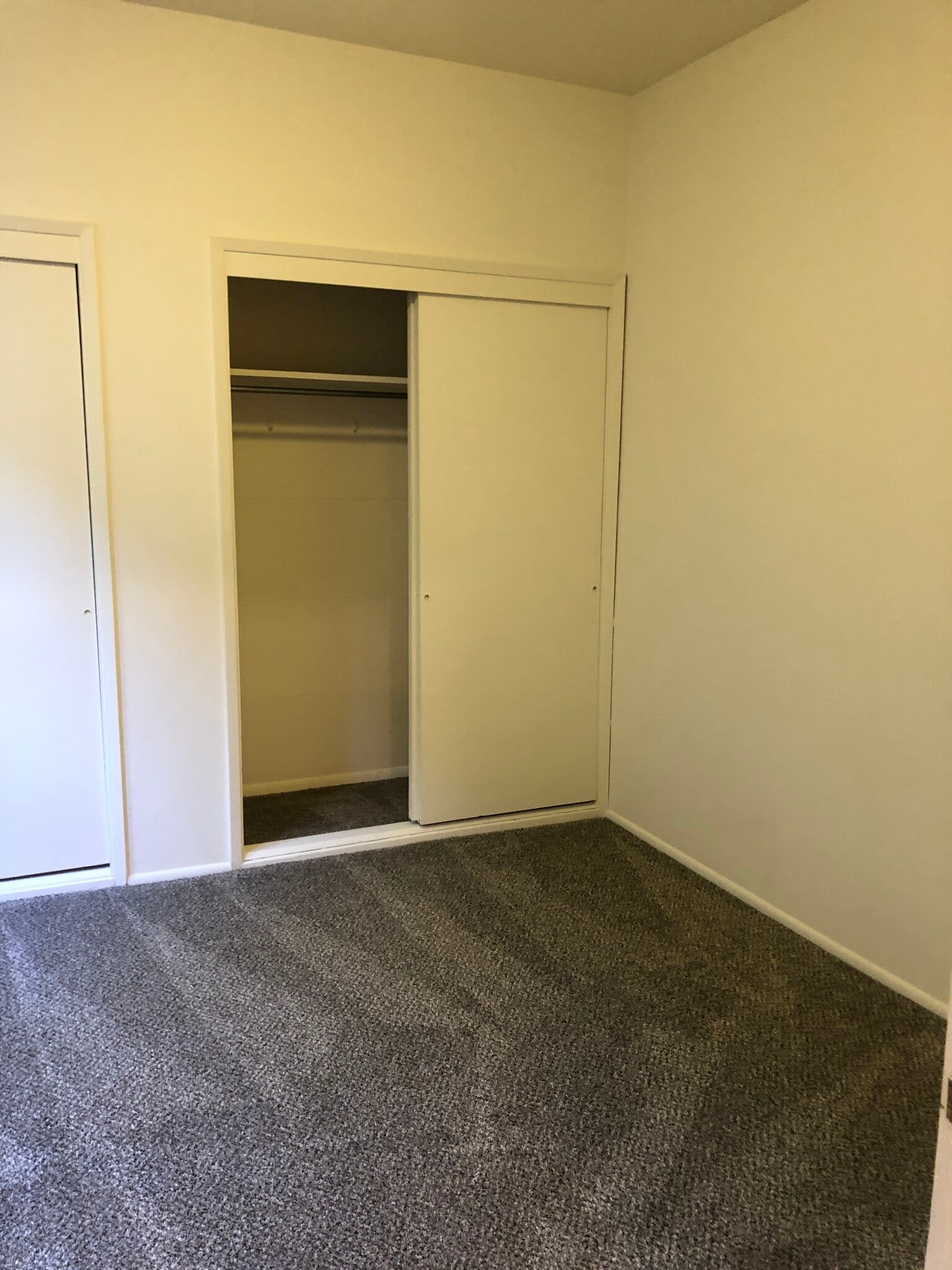 Building Photo - 352 Palm Ave