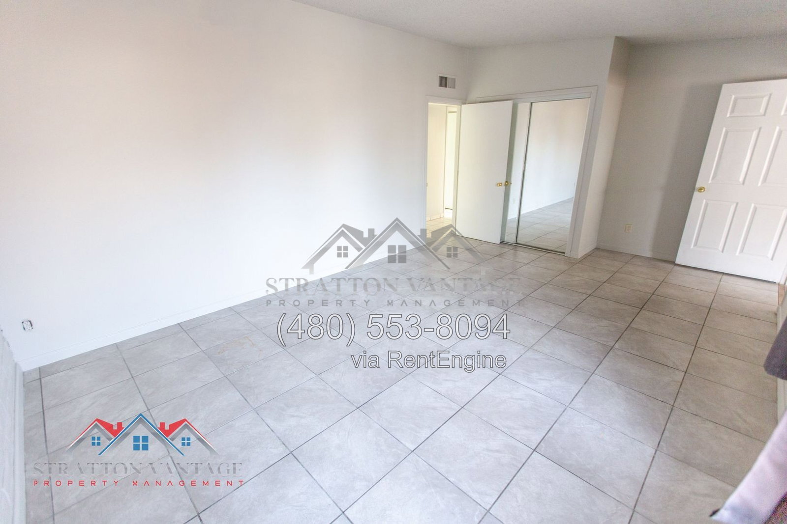 Building Photo - 1168 E Alameda Dr