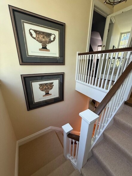 Building Photo - 506 Roslyn Pl