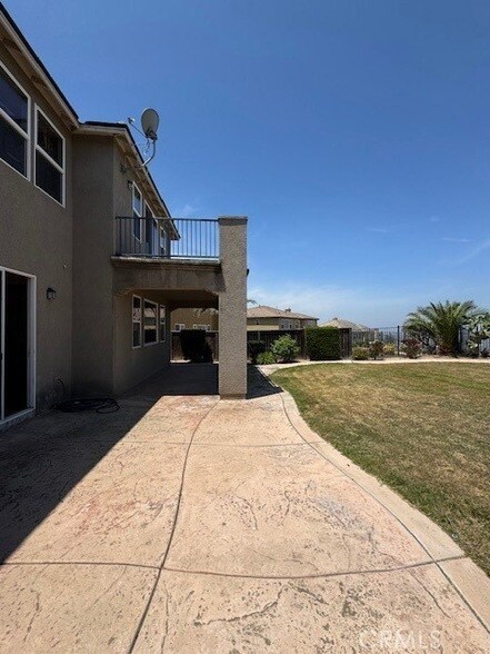 Building Photo - 16034 Skyridge Dr