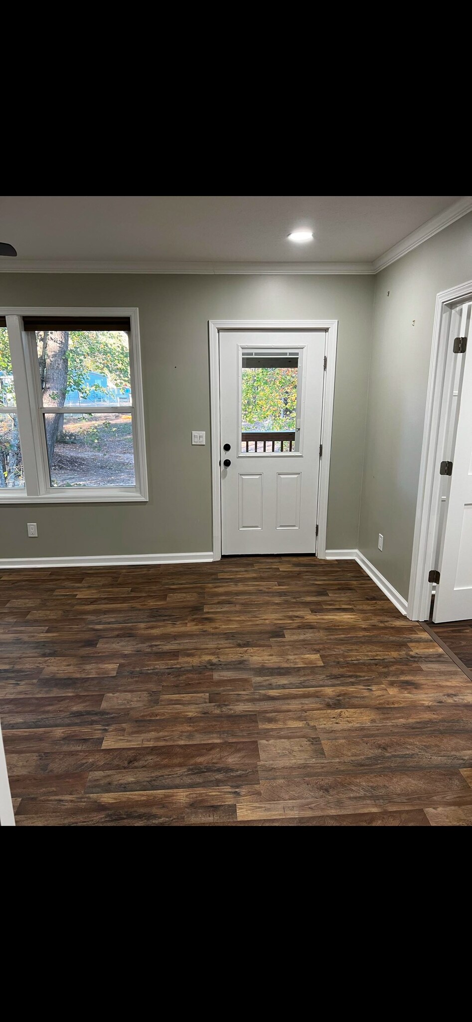 Building Photo - 289 Fox Trl