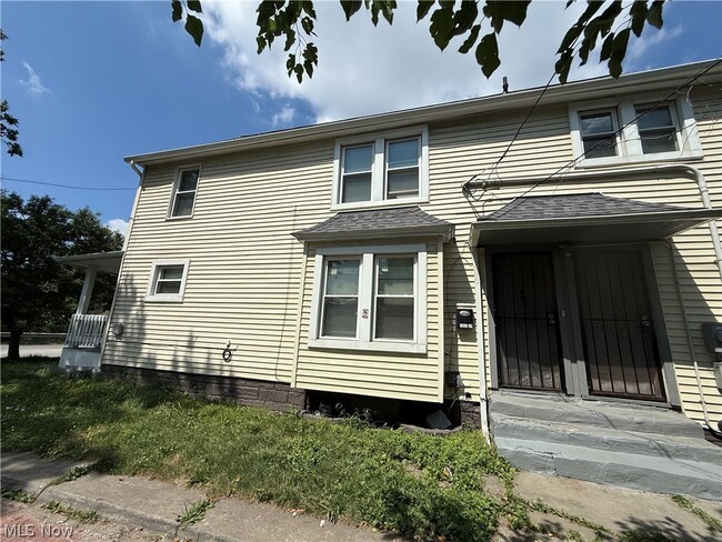Building Photo - 2602 Vega Ave