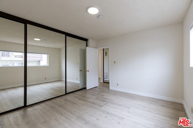 Building Photo - 1295 Federal Ave