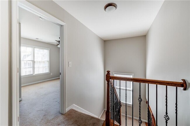 Building Photo - 2390 Mindy Ln