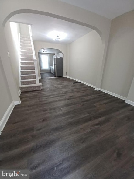 Building Photo - 711 N Streeper St