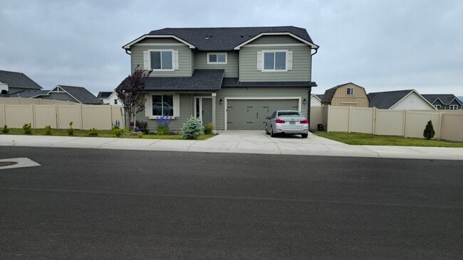 Building Photo - 5 Patty Cir