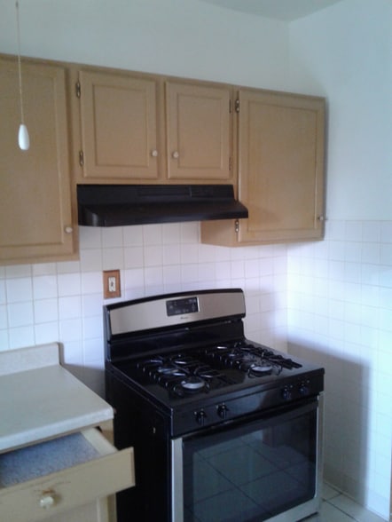 Building Photo - 4622 W Jackson Blvd