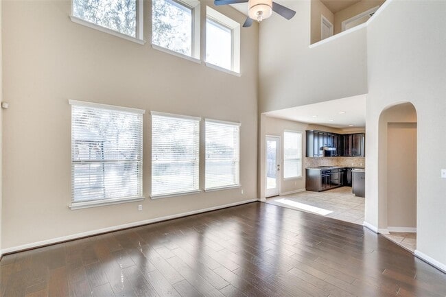 Building Photo - 114 Stone View Trail