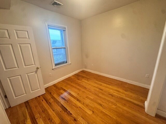 Building Photo - 136 K St