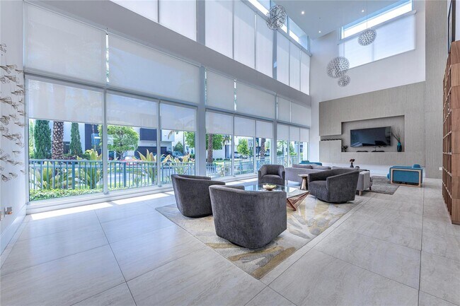 Building Photo - 7515 NW 99th Ave