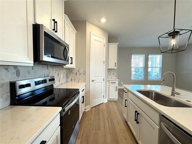 Building Photo - 16526 Silver Brook Wy