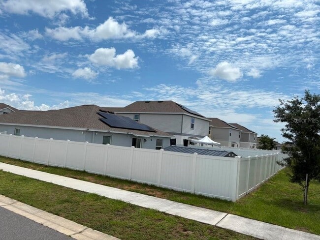 Building Photo - 655 Daring Dr