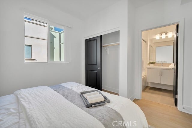 Building Photo - 10832 W Riverton Ct