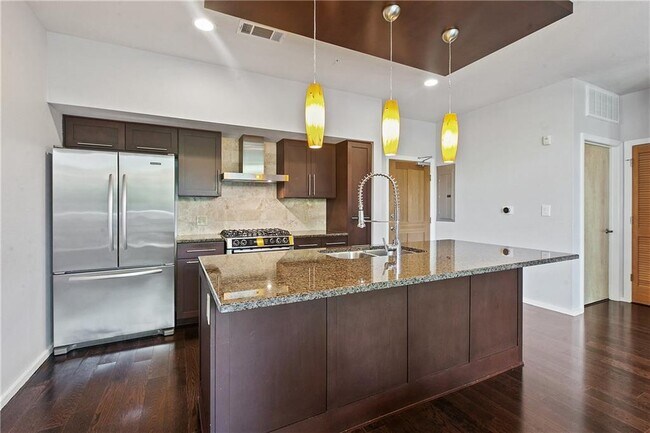 Building Photo - 1600 Barton Springs Rd