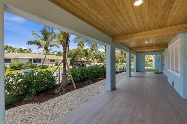 Building Photo - 115 Aqua Ln