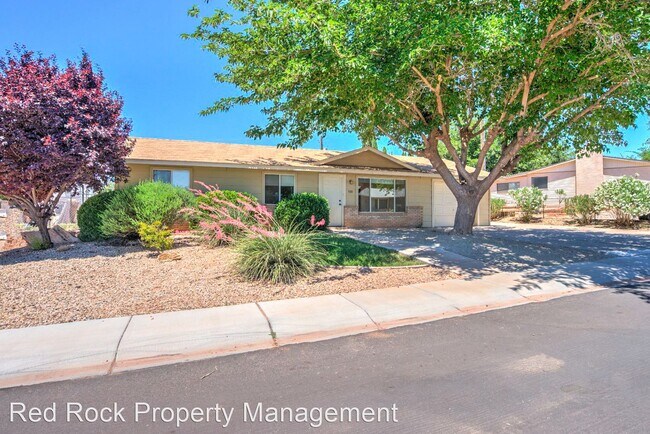 Building Photo - 3 br, 2 bath House - 530 S 250 E