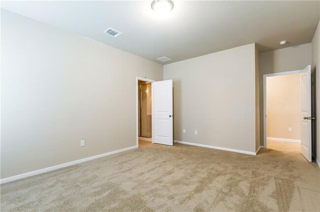 Building Photo - 6521 Ranchito Dr
